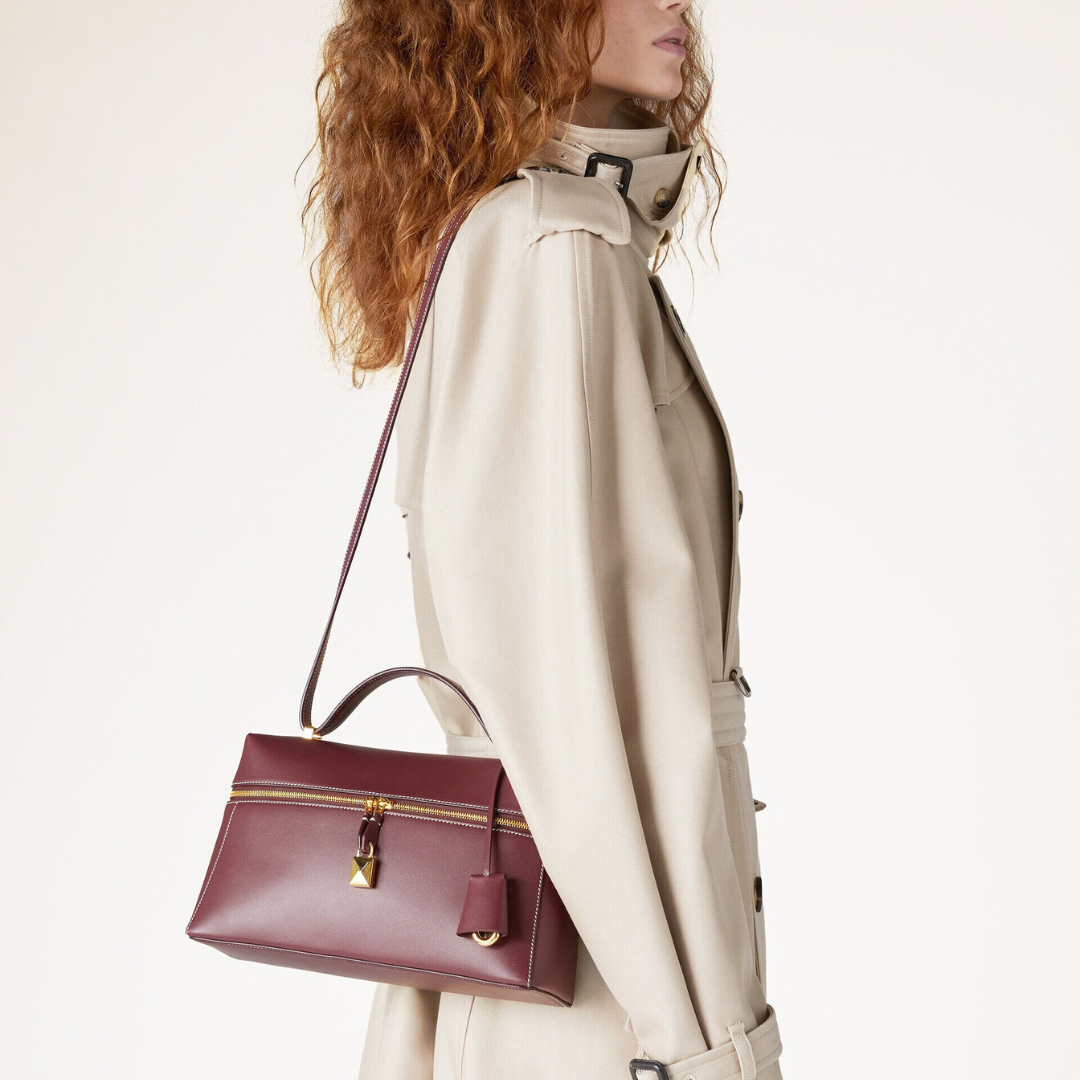 Laura Shoulder Bag in Pure Leather